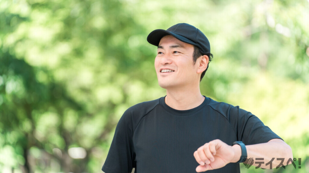 婚活を自分のペースで進めるためのリフレッシュ習慣。30代男性が考えすぎずに行動を起こし、運動や時間管理を通じてポジティブに婚活へ取り組むイメージ。